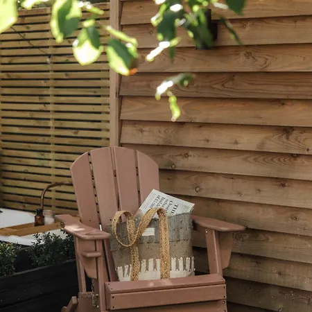 別荘 The Burniston